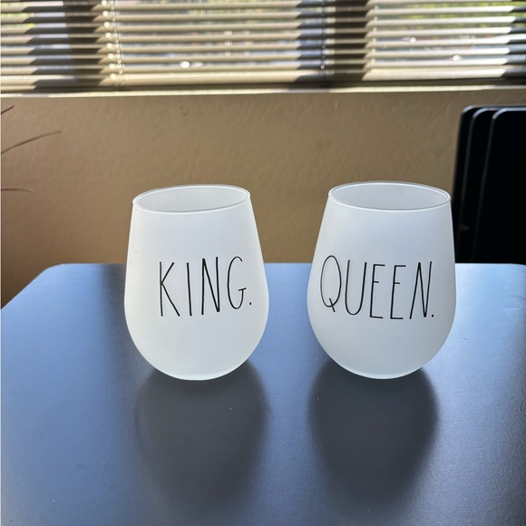 Ray Dunn King and Queen drinking glass set - Picture 1 of 3